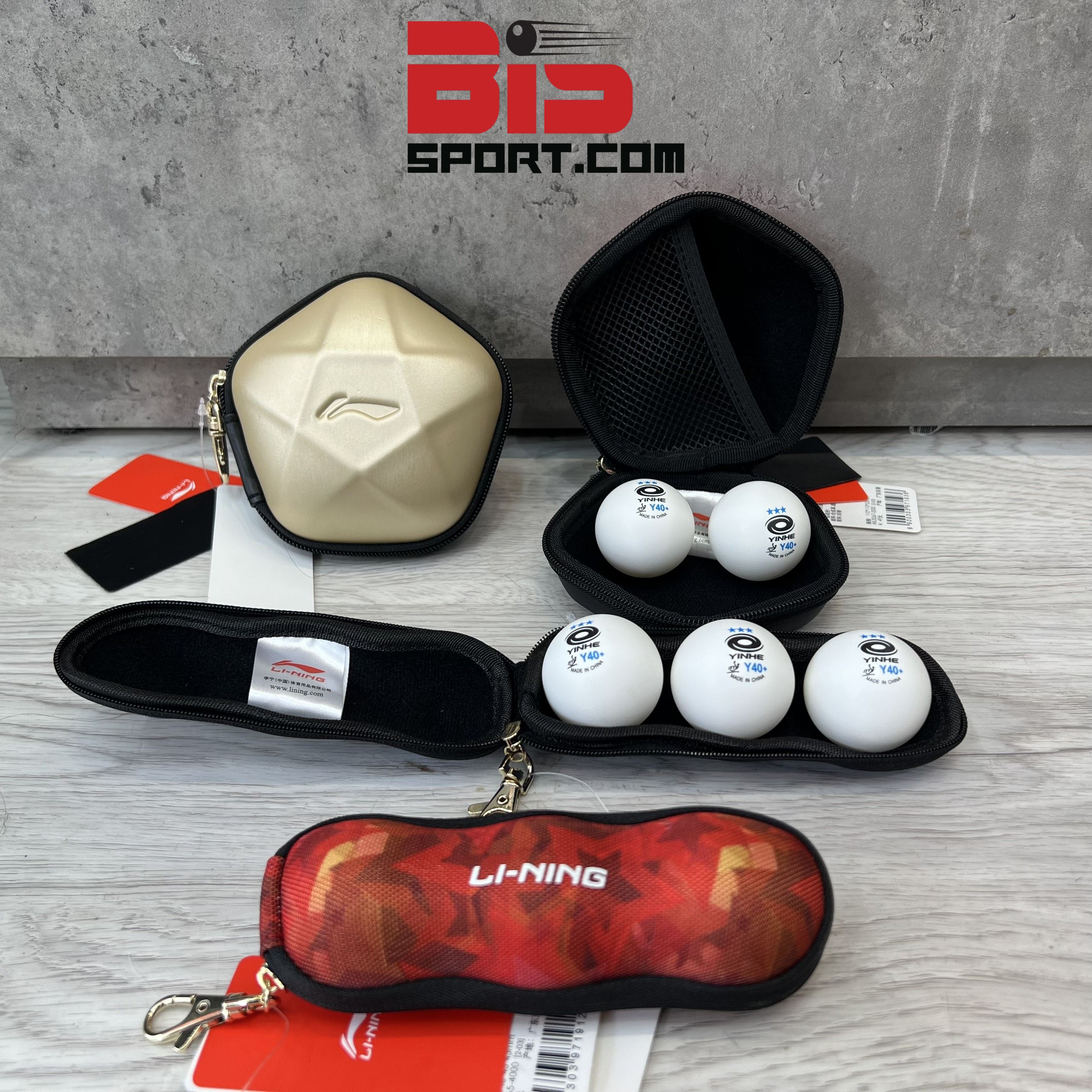 Vỏ Đựng Trái Bóng Bàn Mini Lining Chính Hãng - Loại 3 Quả - Màu Đỏ - Nhỏ Gọn , Tiện Lợi , Sang Trọng